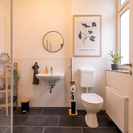 Little Altstadt-studio Am Bahnhof-wlan-parkplatz Erfurt