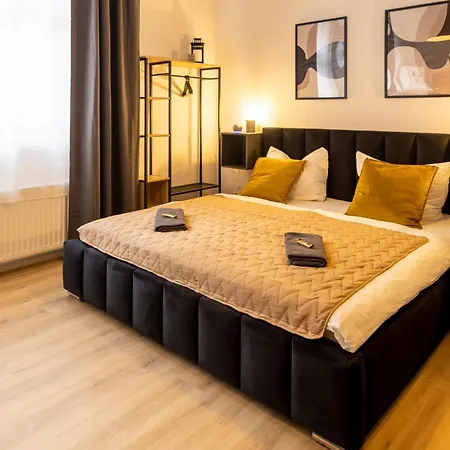 Apartment Little Altstadt-studio Am Bahnhof-wlan-parkplatz *